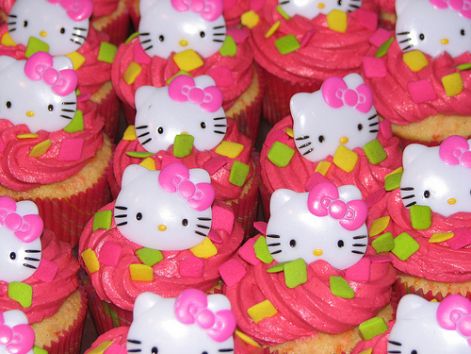 hello-kitty-cute-cupcakes.jpg