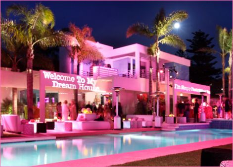 pink-barbie-dream-house-designs-decorating-ideas-10.jpg
